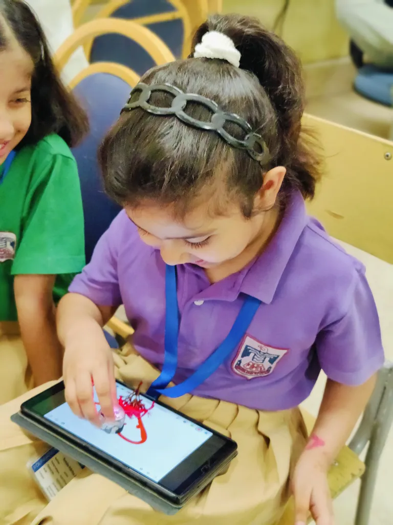 Interactive digital learning on tablet
